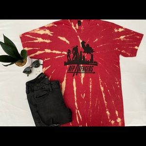 L- Avengers Bleached T shirt